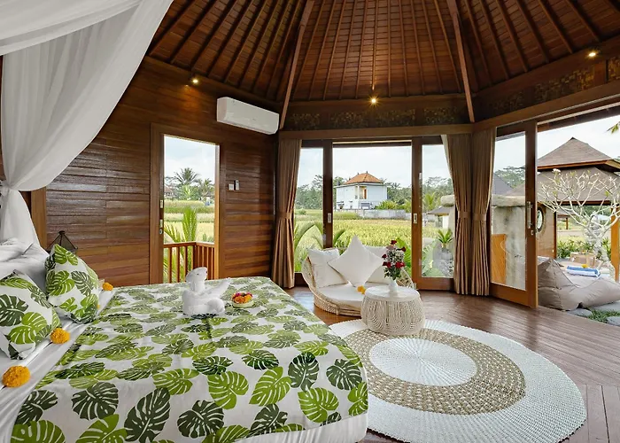 Wooden Stone Eco Villa *